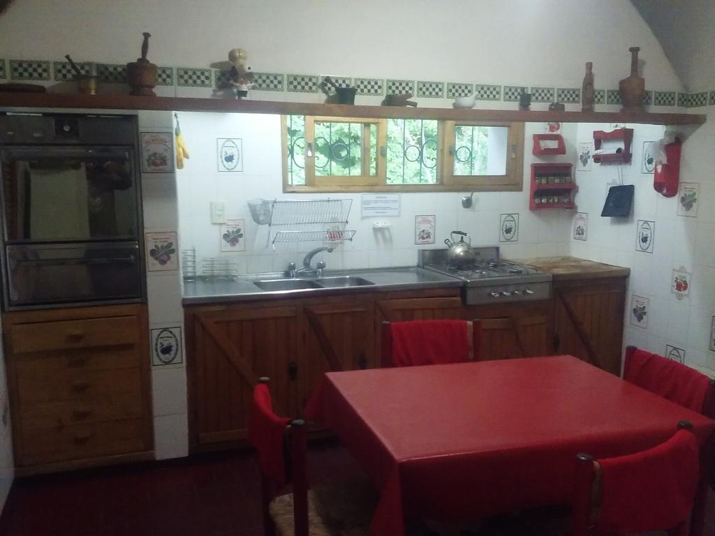 Posada Posta Benegas Godoy Cruz Bagian luar foto